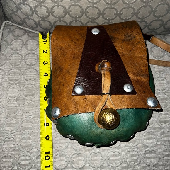 Hand Crafted Crossbody Bag - Picture 5 of 6